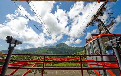 Teléferico y acampada en Puerto Plata: alturas y noches bajo las estrellas