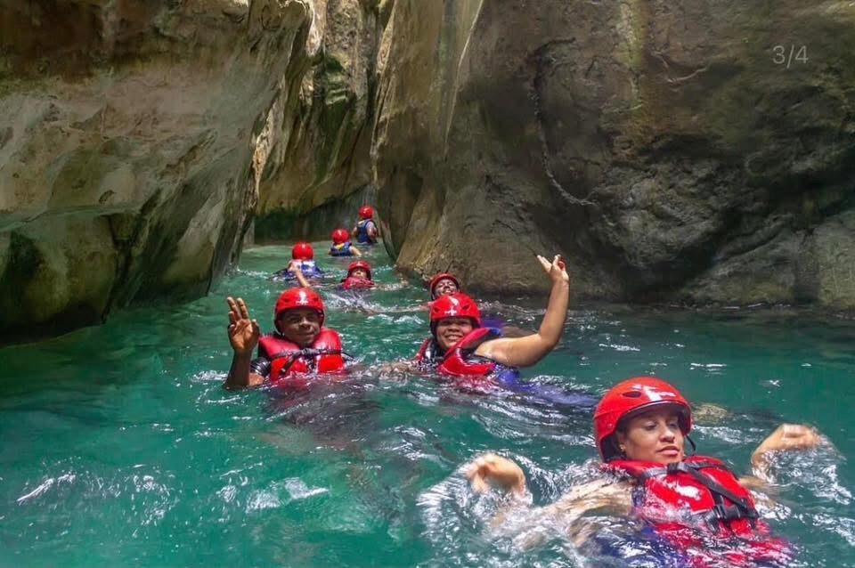 VIP Tour a las Cascadas de Damajagua y Campo Dominicano 3